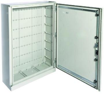  Coffret polyester porte pleine 