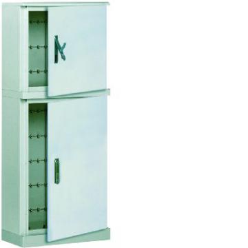  Coffret polyester porte pleine 