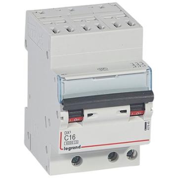  DX3 3P C16 6000A AUTO 