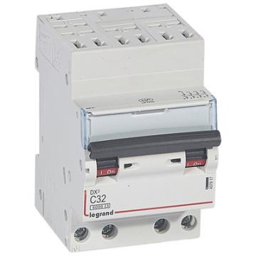  DX3 4P C32 6000A AUTO 