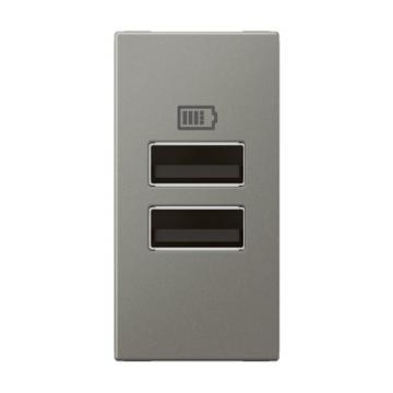  CHARG 1M 2USB A+A 15W MG 