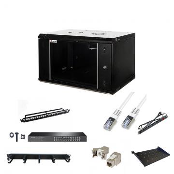 Solution 19" 6U Equip� 24 port 