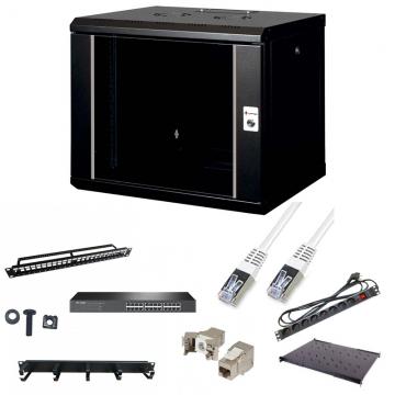  Solution 19" 9U Equip� 24 port 