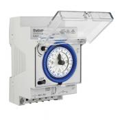  Horloge journali�re m�canique 