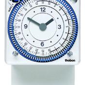  Horloge journali�re m�canique 